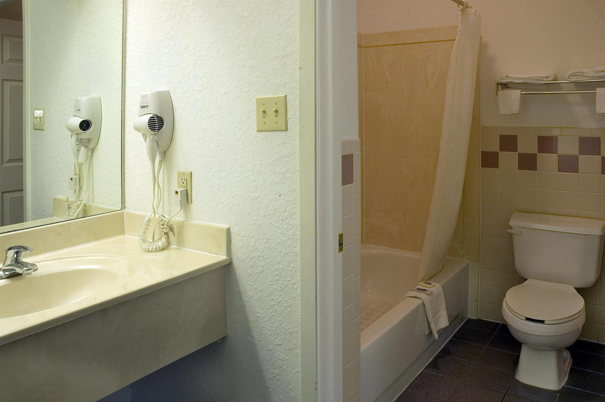 Budget Host Hempstead Inn Brookhollow/Energy Corridor Houston Exteriér fotografie